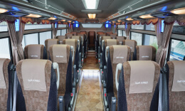 中型車 座席前方の様子